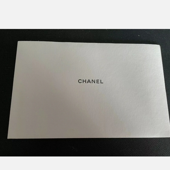 CHANEL AUTHENTIC HANDBAG CLEAN CLOTH GLOVE KIT/ CAMELLIA ONLY AVAIL BOUT… - Picture 6 of 7